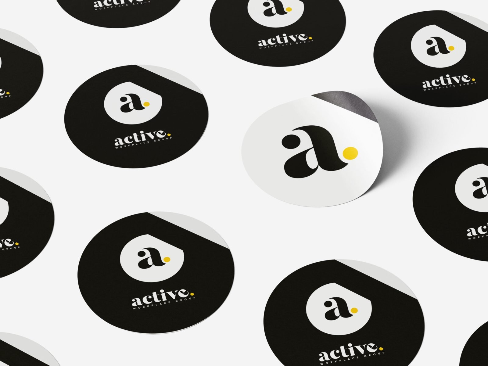 Free_Round_Sticker_Mockup_6